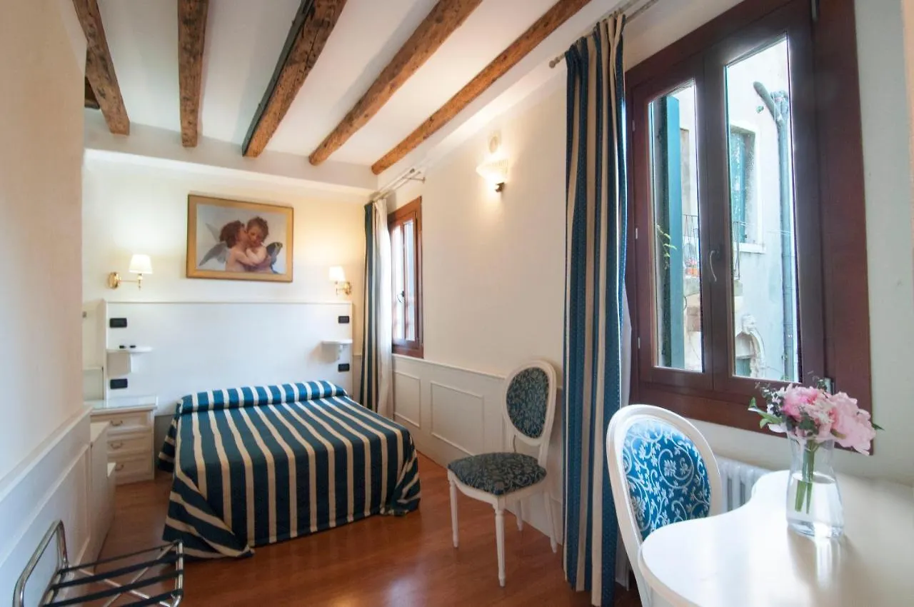 Venice Resorts Guest House 0*,